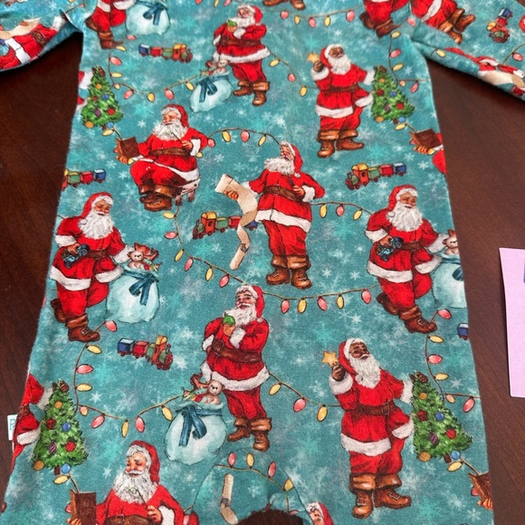 Posh peanut Christmas Footie - Picture 5 of 5